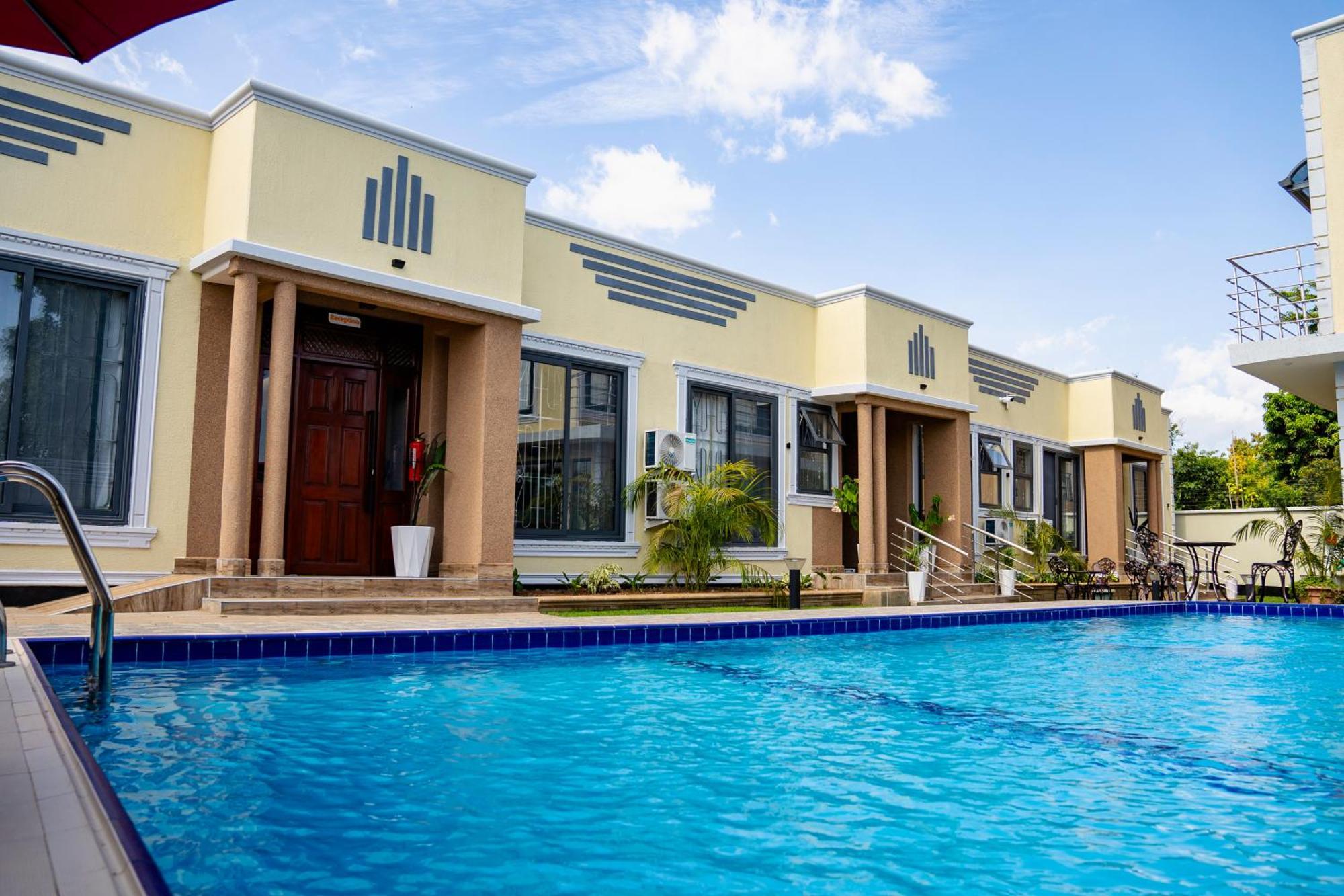 Primeland Hotel Moshi Exterior photo